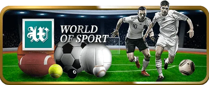 Đội game thủ eSports đang thi đấu trong một giải đấu lớn, màn hình hiển thị trò chơi
